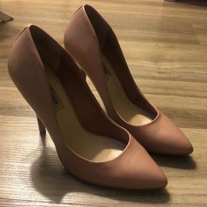 Steve Madden - Nude pumps